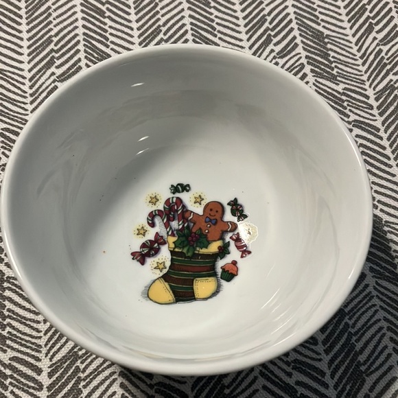 Vintage set of 3 A Christmas Story cereal/ice cream bowls - Picture 2 of 7